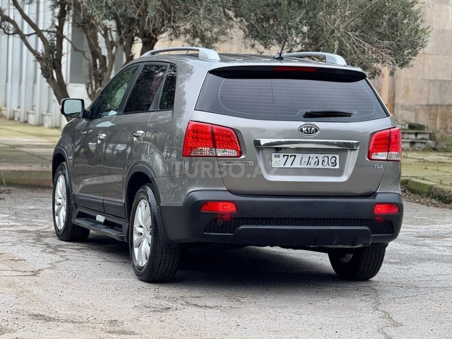 Kia Sorento 2010, 272,500 km - 2.0 l - Sumqayıt