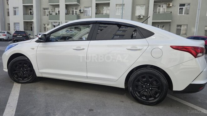 Hyundai Accent 2022, 99,376 km - 1.6 l - Bakı