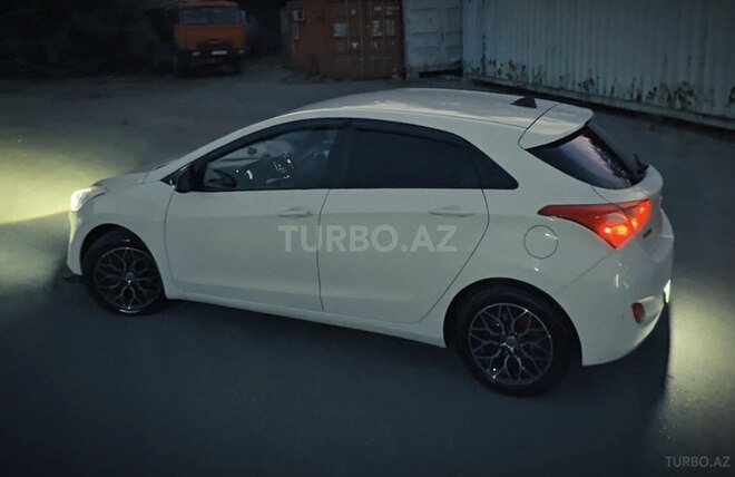 Hyundai i30 2013, 294,500 km - 1.6 l - Bakı
