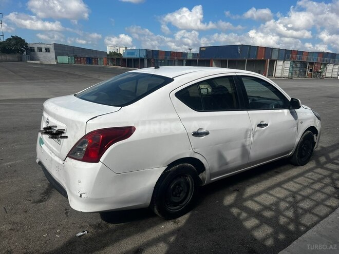 Nissan Sunny 2018, 320,000 km - 1.5 l - Bakı