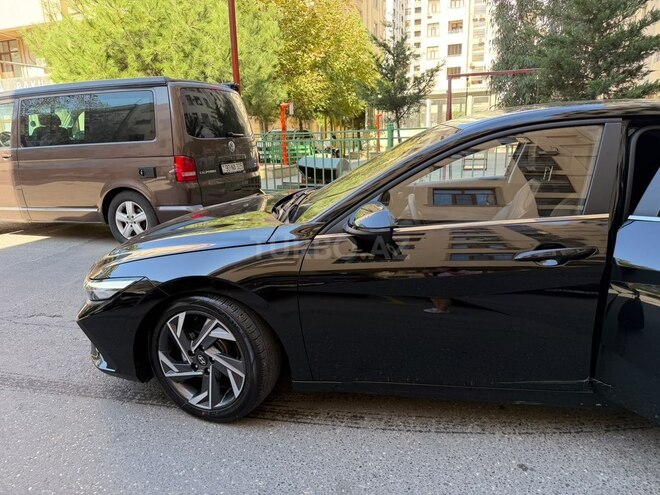 Hyundai Elantra 2025, 28,000 km - 1.5 л - Bakı