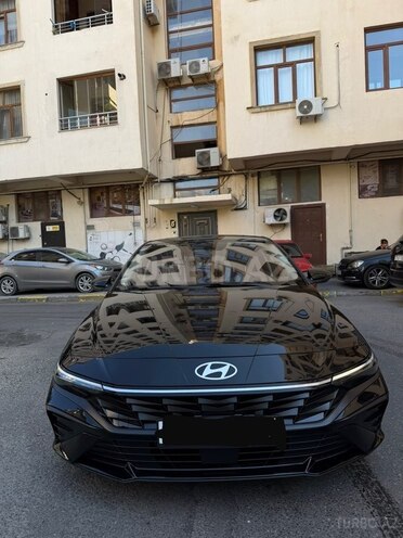 Hyundai Elantra 2025, 28,000 km - 1.5 л - Bakı