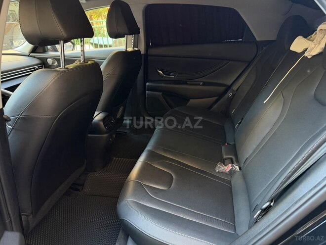 Hyundai Elantra 2025, 28,000 km - 1.5 л - Bakı