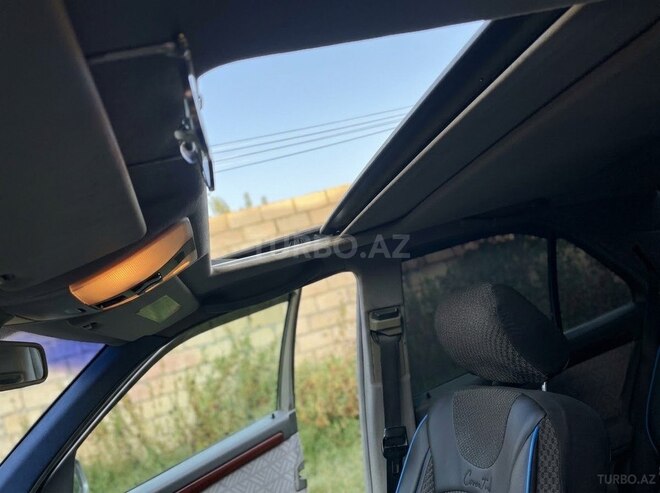 Mercedes C 220 1995, 425,000 km - 2.2 l - Sabirabad