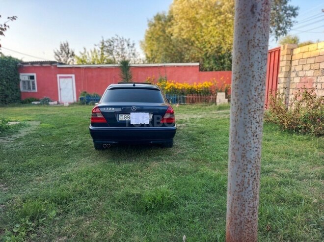 Mercedes C 220 1995, 425,000 km - 2.2 l - Sabirabad