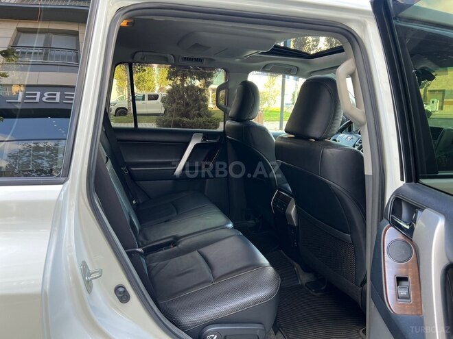 Toyota Land Cruiser Prado 2012, 244,000 km - 4.0 л - Bakı