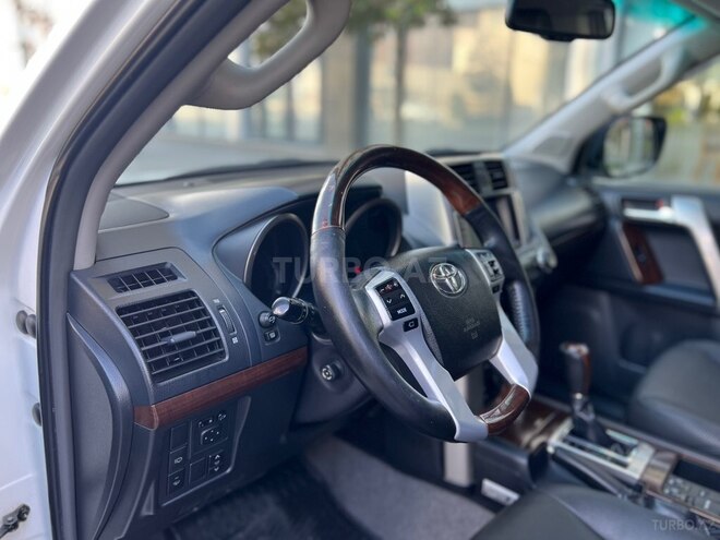 Toyota Land Cruiser Prado 2012, 244,000 km - 4.0 л - Bakı