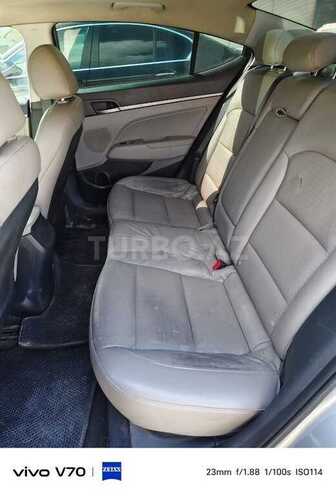 Hyundai Elantra 2016, 102,418 km - 2.0 l - Bakı