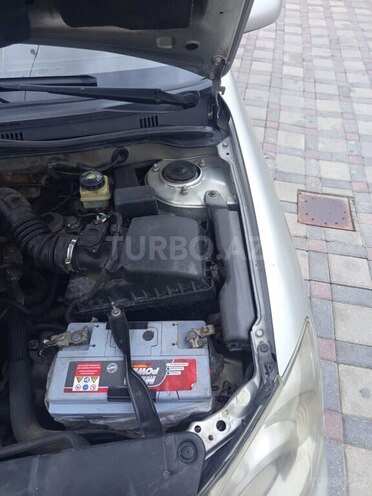 Toyota Corolla 2005, 370,000 km - 1.4 l - Şirvan