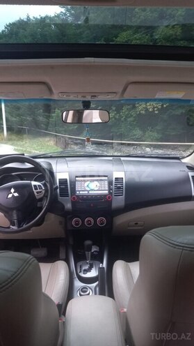 Mitsubishi Outlander 2008, 286,000 km - 3.0 l - Oğuz