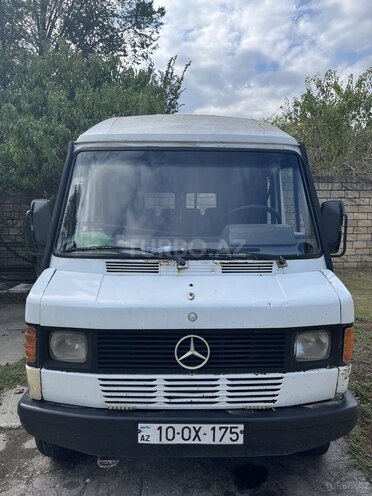 Mercedes 208 D 1993, 500,000 km - 2.4 l - Lənkəran