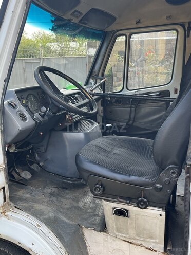 Mercedes 208 D 1993, 500,000 km - 2.4 l - Lənkəran