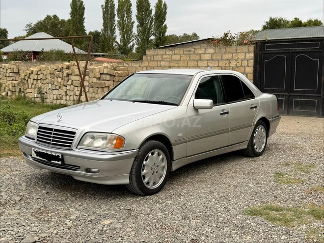 Mercedes C 180 1998, 31,000 km - 1.8 l - Xudat
