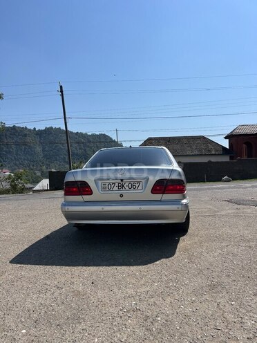 Mercedes E 320 2000, 410,000 km - 3.2 л - Bakı