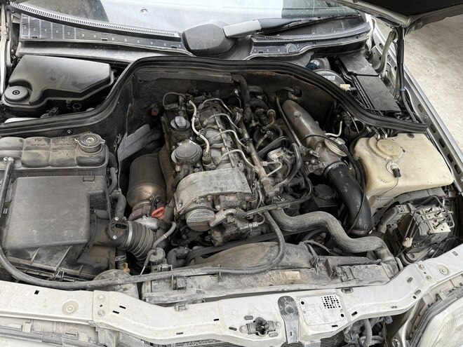 Mercedes C 220 1999, 390,000 km - 2.2 л - Xaçmaz