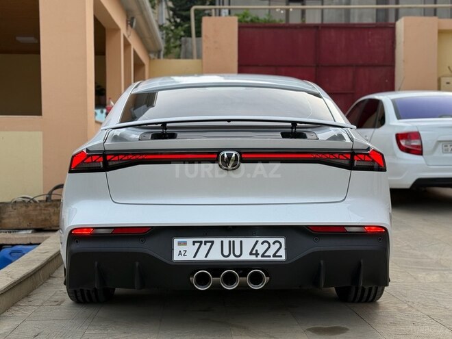 Changan  2024, 17,500 km - 1.5 l - Bakı
