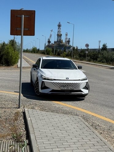 Changan  2024, 17,500 km - 1.5 l - Bakı