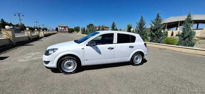 Opel Astra 2009, 214,868 km - 1.4 л - Quba