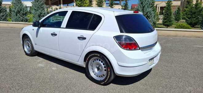 Opel Astra 2009, 214,868 km - 1.4 л - Quba
