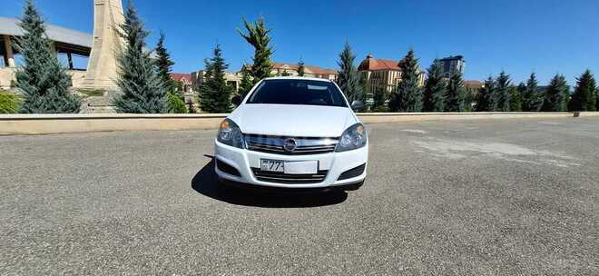 Opel Astra 2009, 214,868 km - 1.4 л - Quba