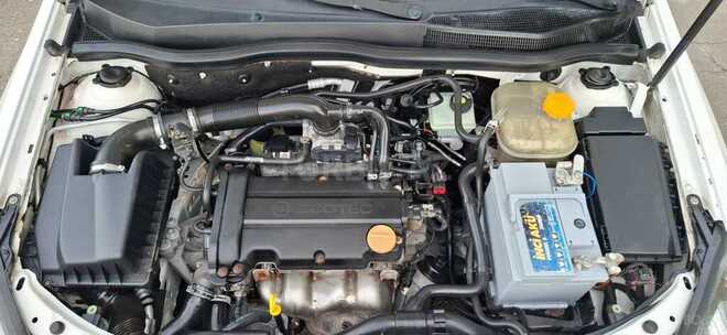 Opel Astra 2009, 214,868 km - 1.4 л - Quba