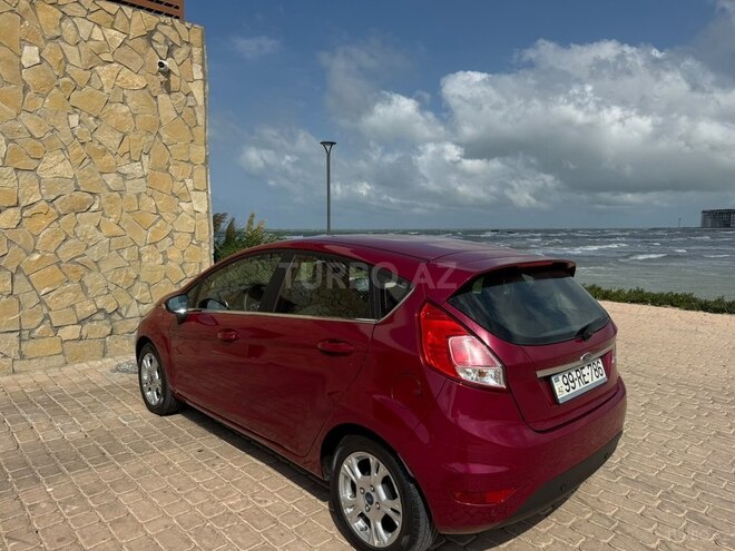 Ford Fiesta 2014, 150,000 km - 1.6 l - Bakı