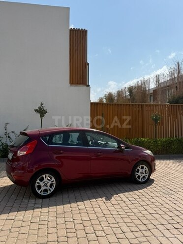 Ford Fiesta 2014, 150,000 km - 1.6 l - Bakı
