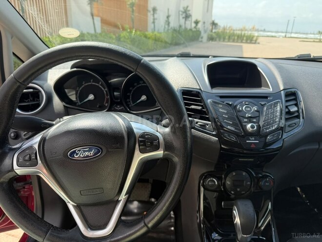 Ford Fiesta 2014, 150,000 km - 1.6 l - Bakı