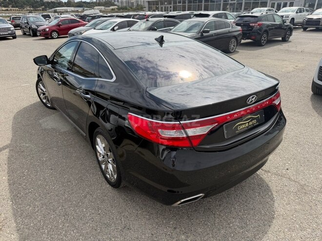 Hyundai Grandeur 2014, 214,000 km - 2.2 л - Bakı