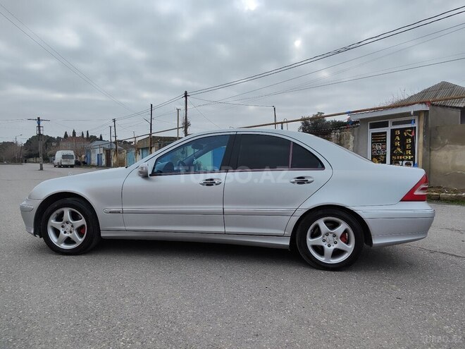 Mercedes C 240 2001, 410,128 km - 2.6 l - Bakı