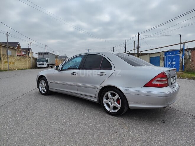 Mercedes C 240 2001, 410,128 km - 2.6 l - Bakı