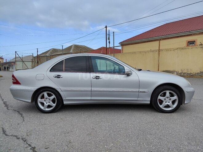 Mercedes C 240 2001, 410,128 km - 2.6 l - Bakı
