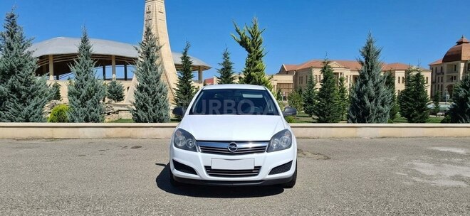 Opel Astra 2009, 214,868 km - 1.4 л - Quba