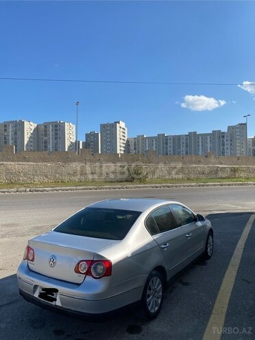 Volkswagen Passat 2006, 300,000 km - 2.0 l - Bakı