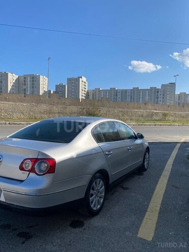 Volkswagen Passat 2006, 300,000 km - 2.0 l - Bakı