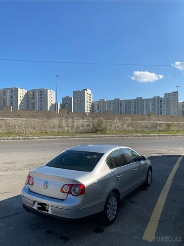 Volkswagen Passat 2006, 300,000 km - 2.0 l - Bakı
