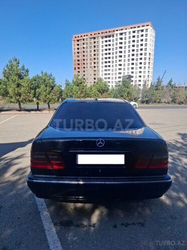 Mercedes E 240 2000, 310,000 km - 2.4 l - Sumqayıt