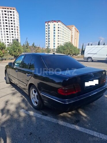 Mercedes E 240 2000, 310,000 km - 2.4 l - Sumqayıt