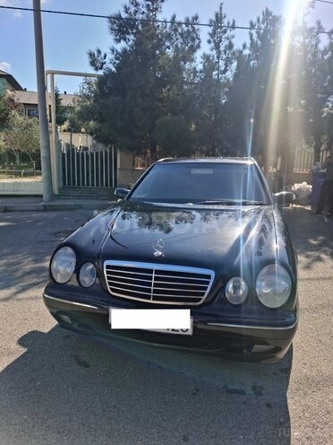 Mercedes E 240 2000, 310,000 km - 2.4 l - Sumqayıt