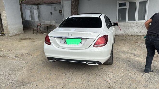 Mercedes C 200 d 2017, 125,615 km - 1.6 l - Bakı