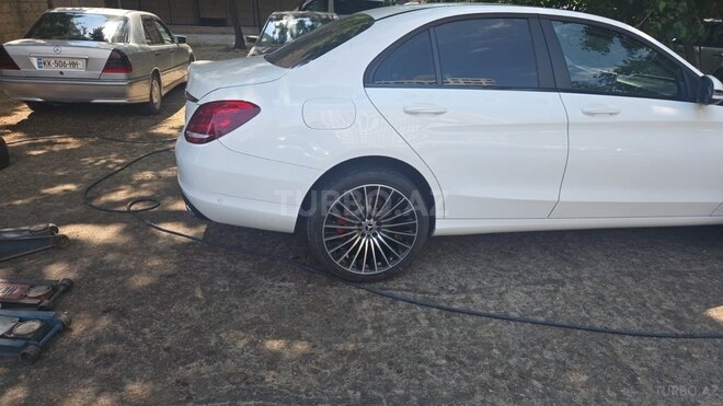 Mercedes C 200 d 2017, 125,615 km - 1.6 l - Bakı