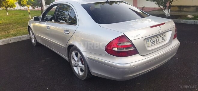 Mercedes E 200 2002, 370,000 km - 2.2 l - Qəbələ