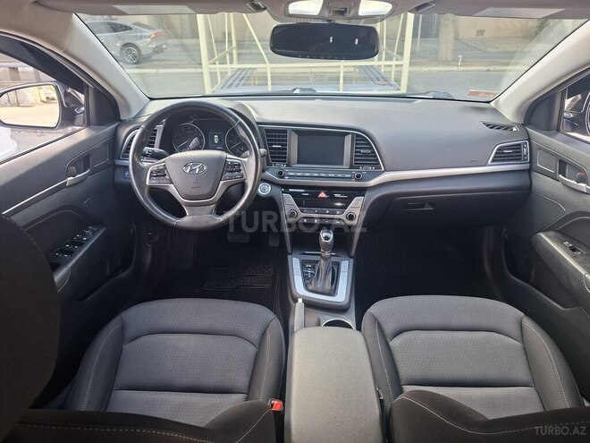 Hyundai Elantra 2018, 107,000 km - 2.0 l - Bakı