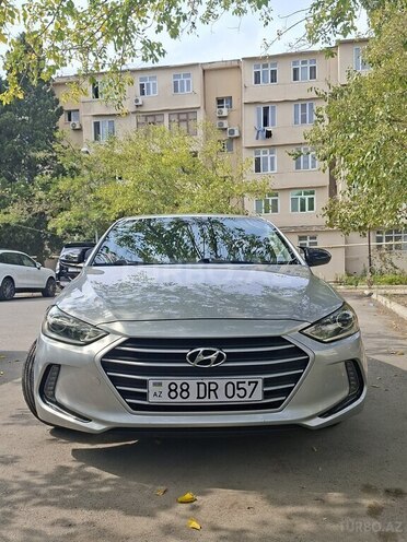 Hyundai Elantra 2018, 107,000 km - 2.0 l - Bakı