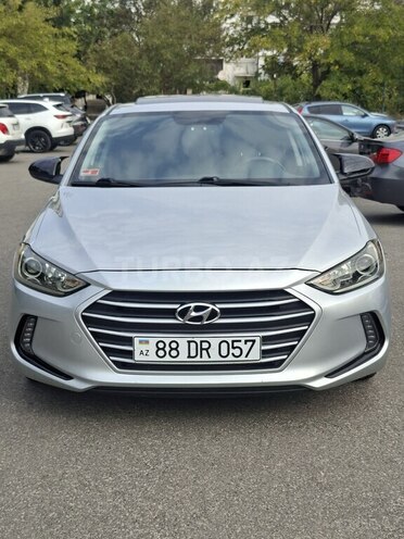 Hyundai Elantra 2018, 107,000 km - 2.0 l - Bakı