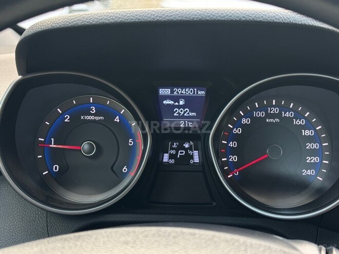 Hyundai i30 2013, 294,500 km - 1.6 l - Bakı