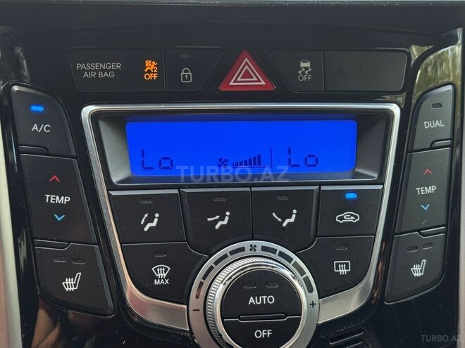 Hyundai i30 2013, 294,500 km - 1.6 l - Bakı
