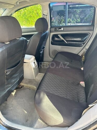 Volkswagen Passat 2001, 397,500 km - 1.8 l - Qobustan
