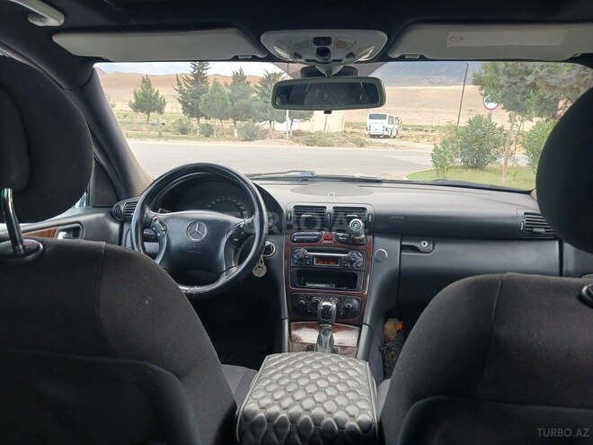 Mercedes C 240 2000, 300,000 km - 2.6 л - Siyəzən
