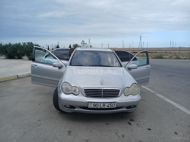 Mercedes C 240 2000, 300,000 km - 2.6 л - Siyəzən